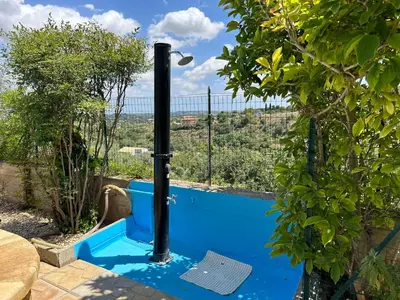 Piscina di Casa Vacanze Salvatore-Relax con piscina privata o nelle vicinanze