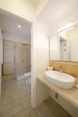 Bagno di L'arco di San Giuseppe