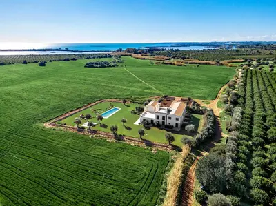 Paesaggio naturale nelle vicinanze dell'agriturismo