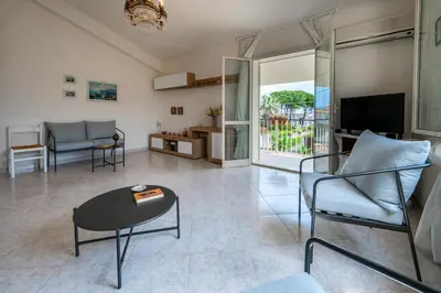 Area soggiorno di Elvira Apartment Vista Mare - SiciliaVacanza