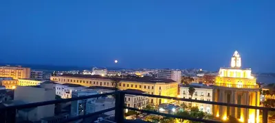 Vista generica su Siracusa o vista sulla città dall'interno dell'appartamento