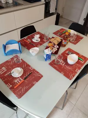 Cibo presso l'appartamento o nelle vicinanze