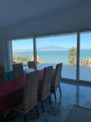 Paesaggio naturale nelle vicinanze della villa